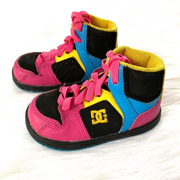 girls dc shoes